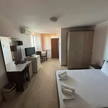 за гости денкови 3* Burgas City